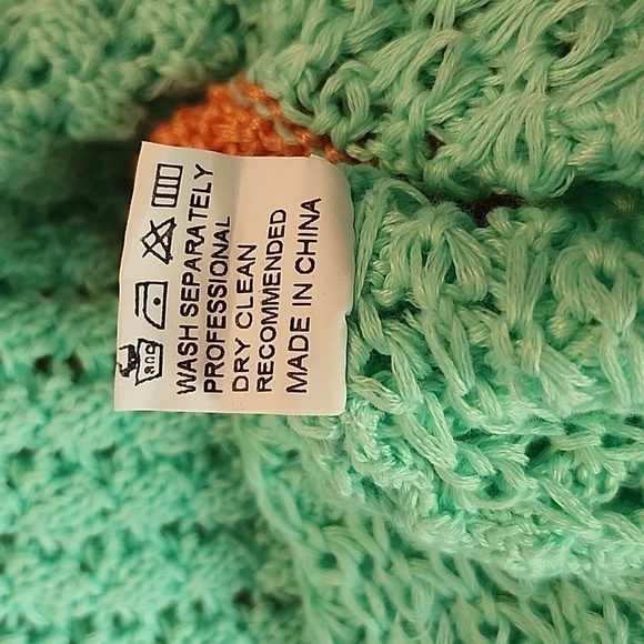 COLOR BLOCK CROPPED CROCHET SWEATER SIZE SMALL - Picture 5 of 9